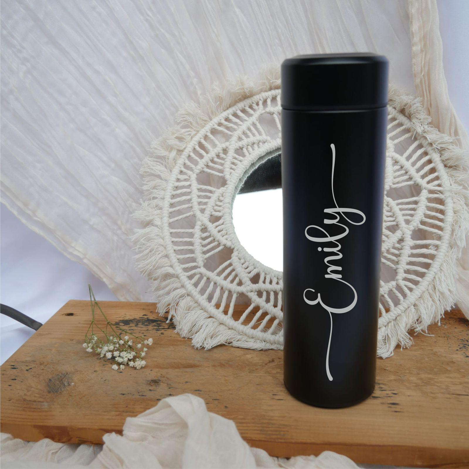 personalisierte Trinkflasche Geschenk |  mit Teesieb – 425 ml | Isolierflasche | praktische Geschenkidee  |  Elegant  | Namenszug |